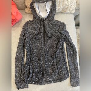 Lululemon hooded define jacket nulu size 10